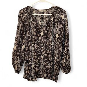 Tucker Silk Black and white Patterned Blouse